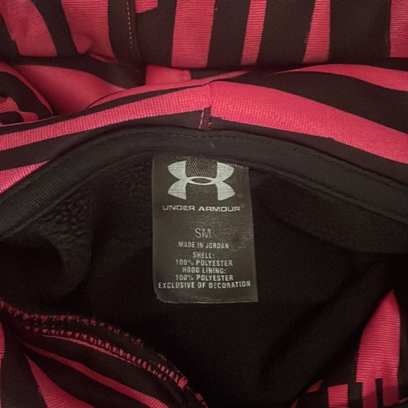 Under Armour hoodie Sm - Picture 3 of 4